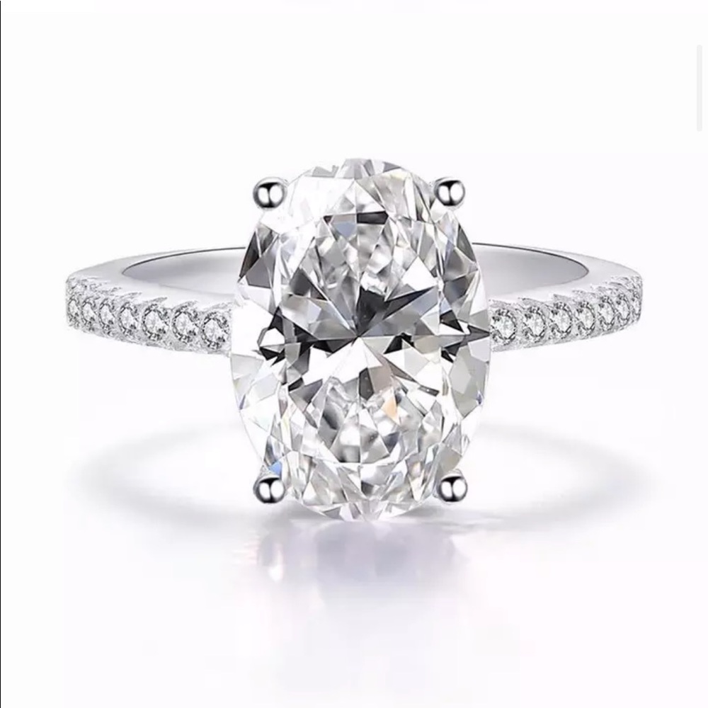 Solitaire Lovers Ring Oval 5ct - Picture 3 of 7